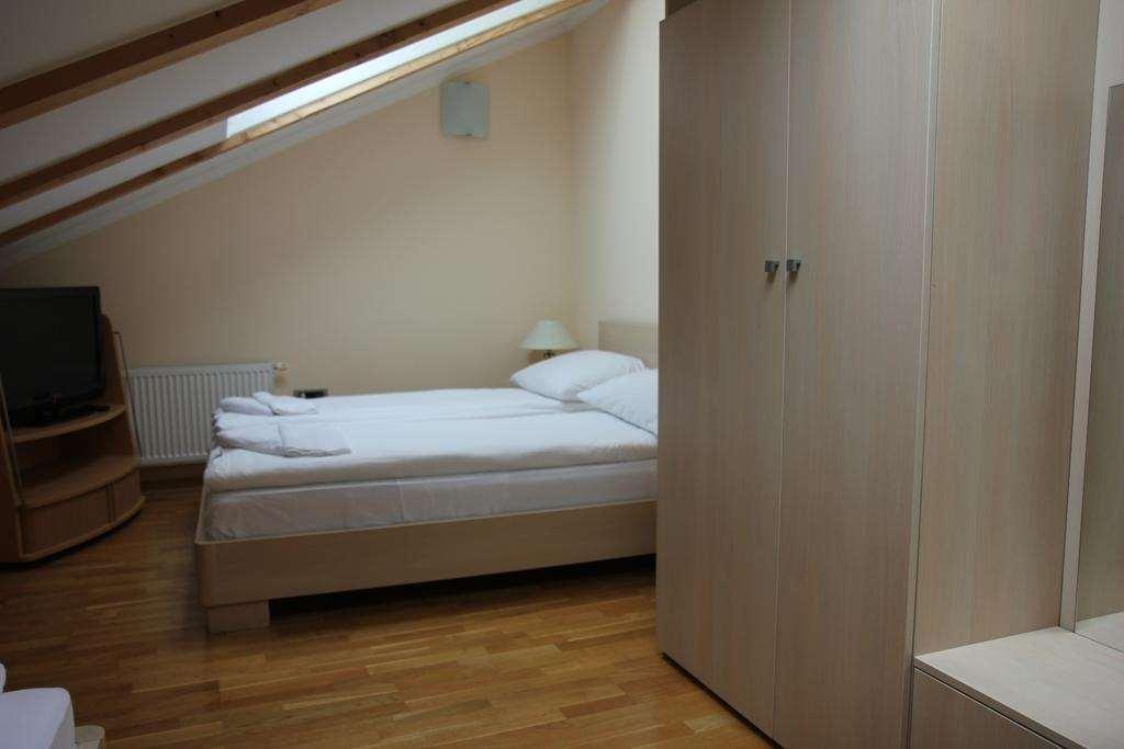 Etn Hotel SJJ Zimmer foto